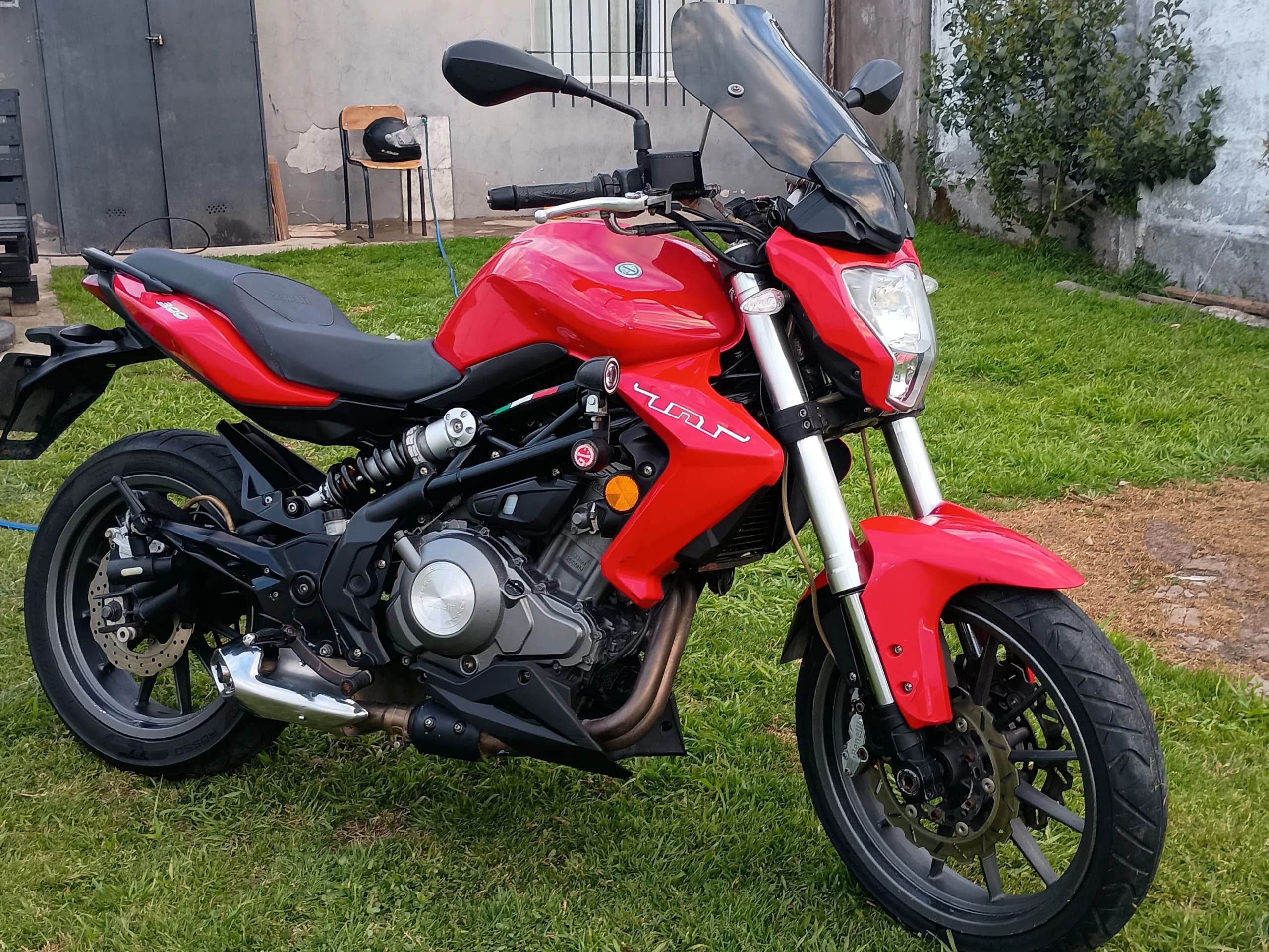 Benelli TNT 300 2017