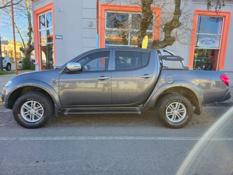 Mitsubishi L200 2016