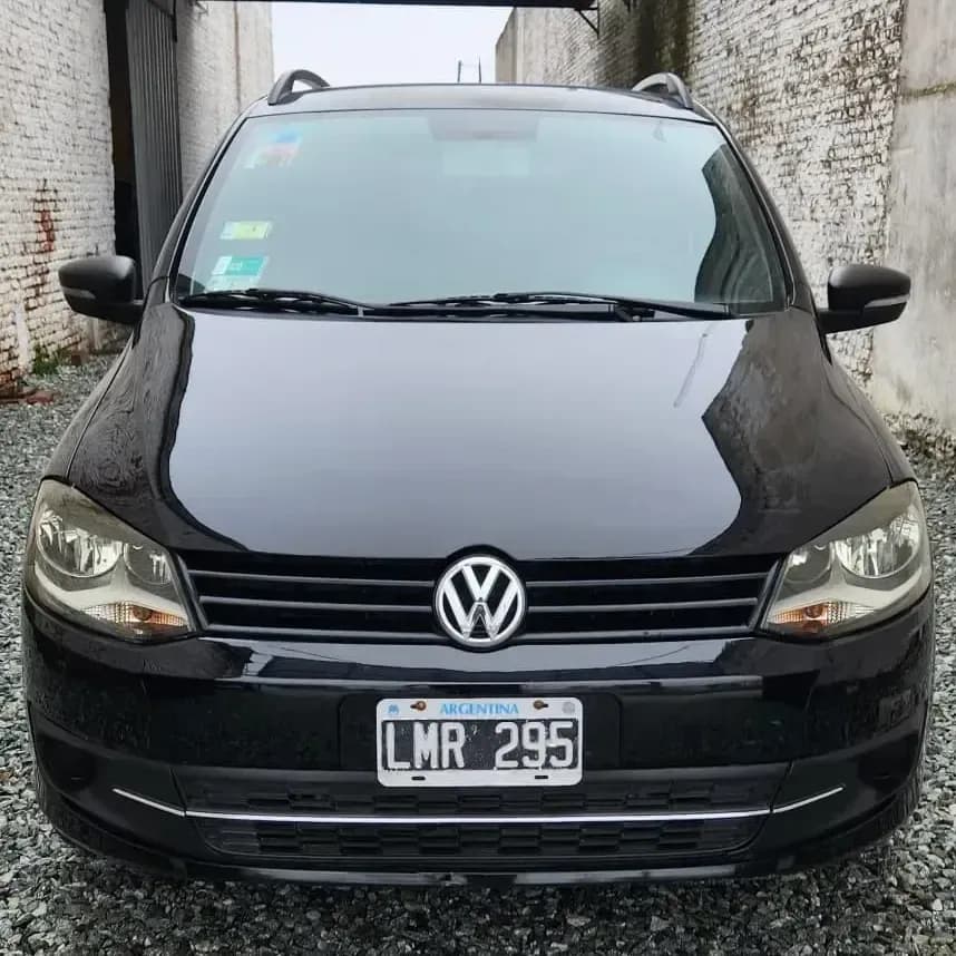 Volkswagen Suran 2012