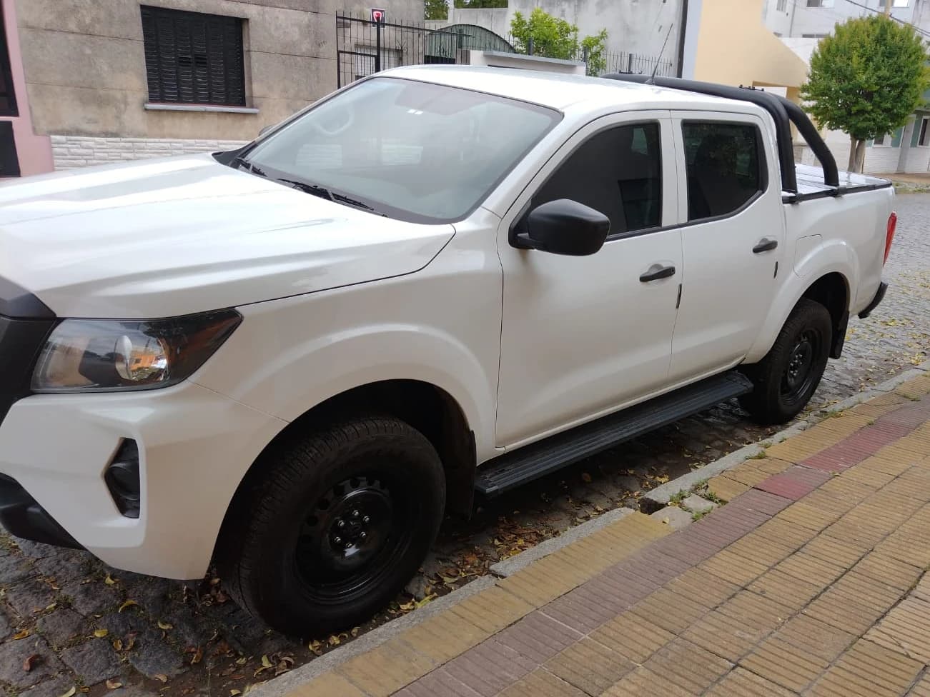 Nissan Frontier 2023